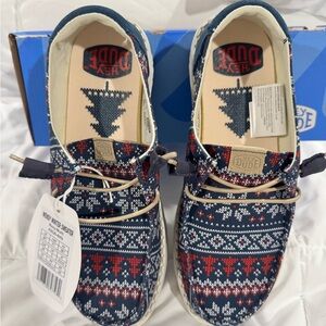 Hey Dude Wendy winter weather shoes size 7